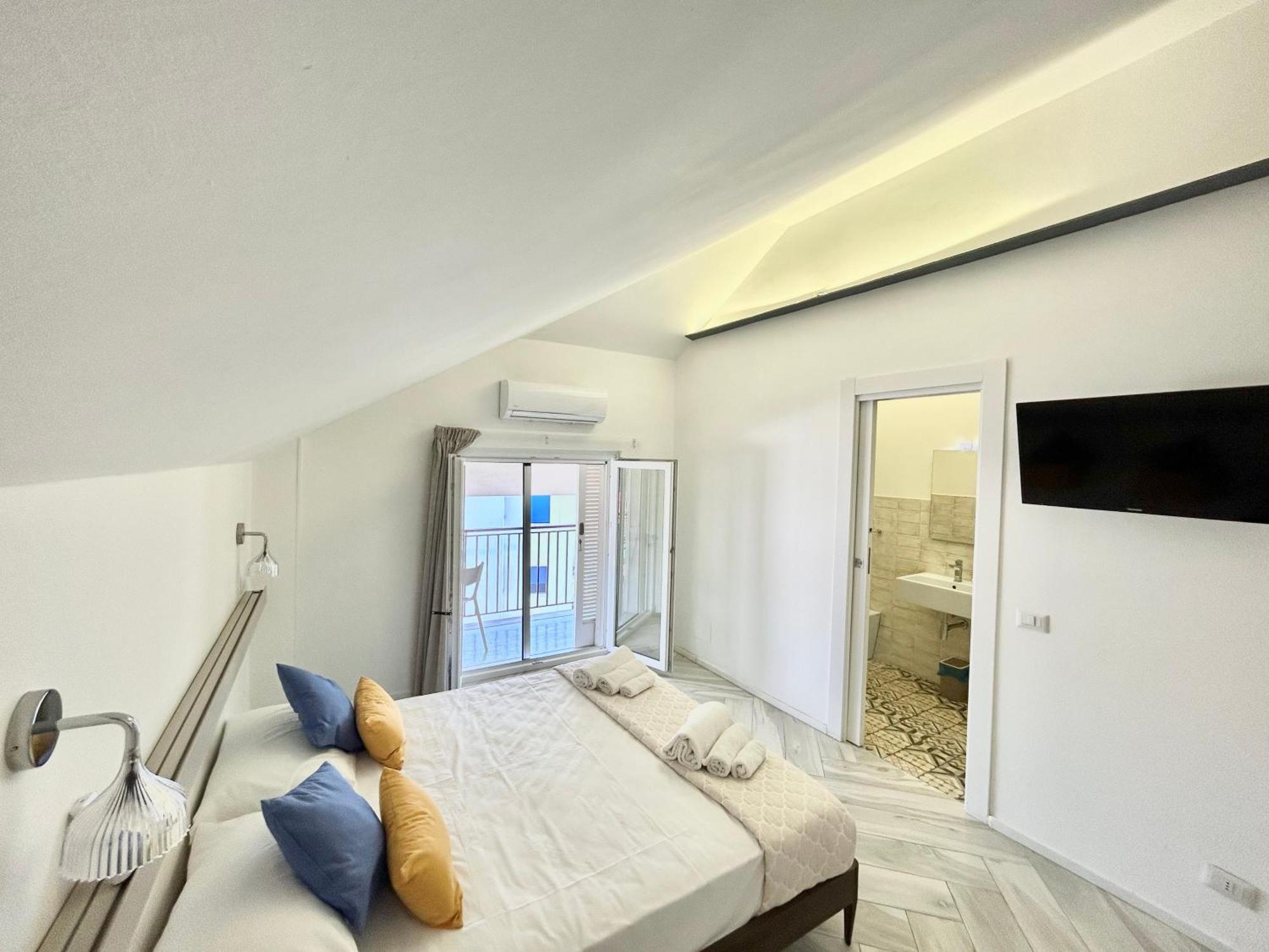 Luisella Bed & Breakfast กาเอตา ภายนอก รูปภาพ